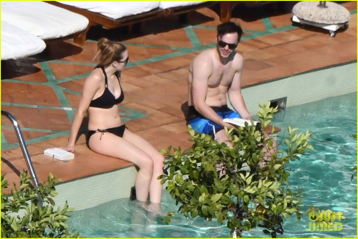 Nicholas Hoult Shirtless: Relaxing Poolside in Positano