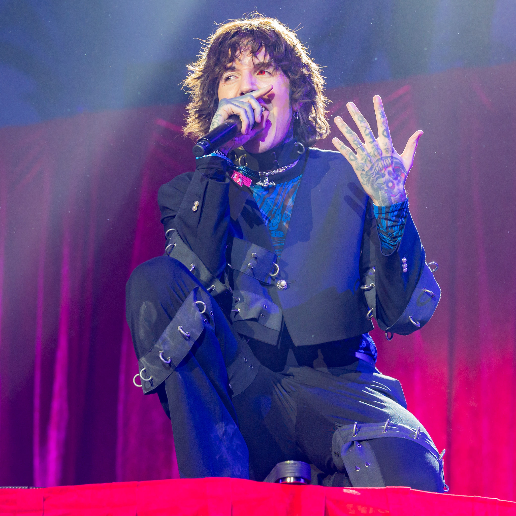 Oliver Sykes $2 Million Net Worth in 2024: From Metalcore Music to Drop Dead Clothing Success