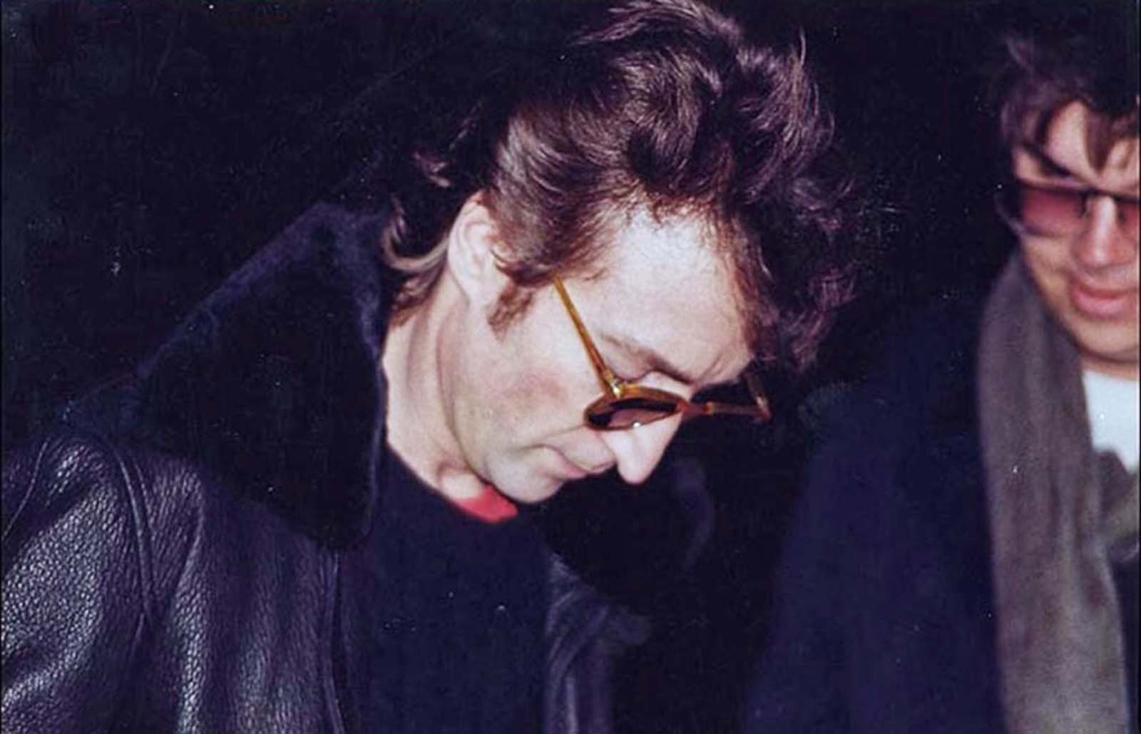 mark david chapman autograph