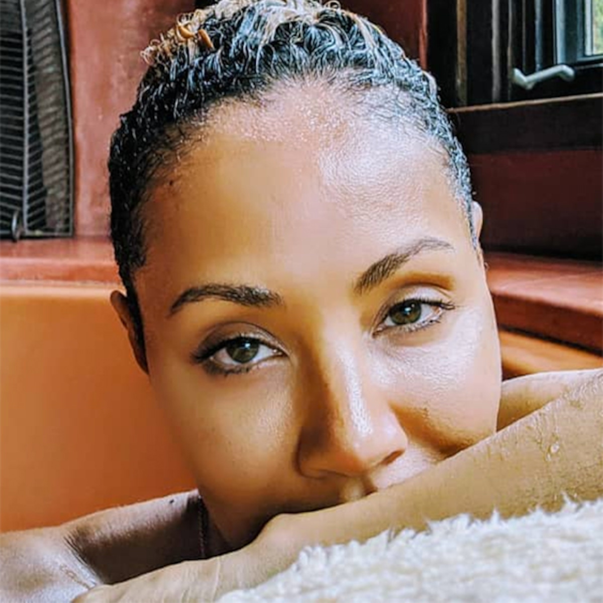 What Is Jada Pinkett Smiths Eye Color? Exploring Her Hazel and Changing Eyes