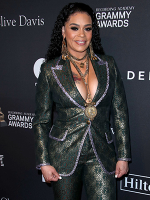 Faith Evans Height and Body Stats: Everything You Need to Know