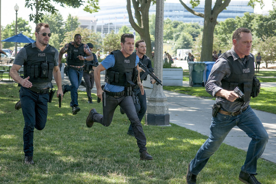 Watch Chicago P.D. S3E2: Natural Born Storyteller Full Episode
