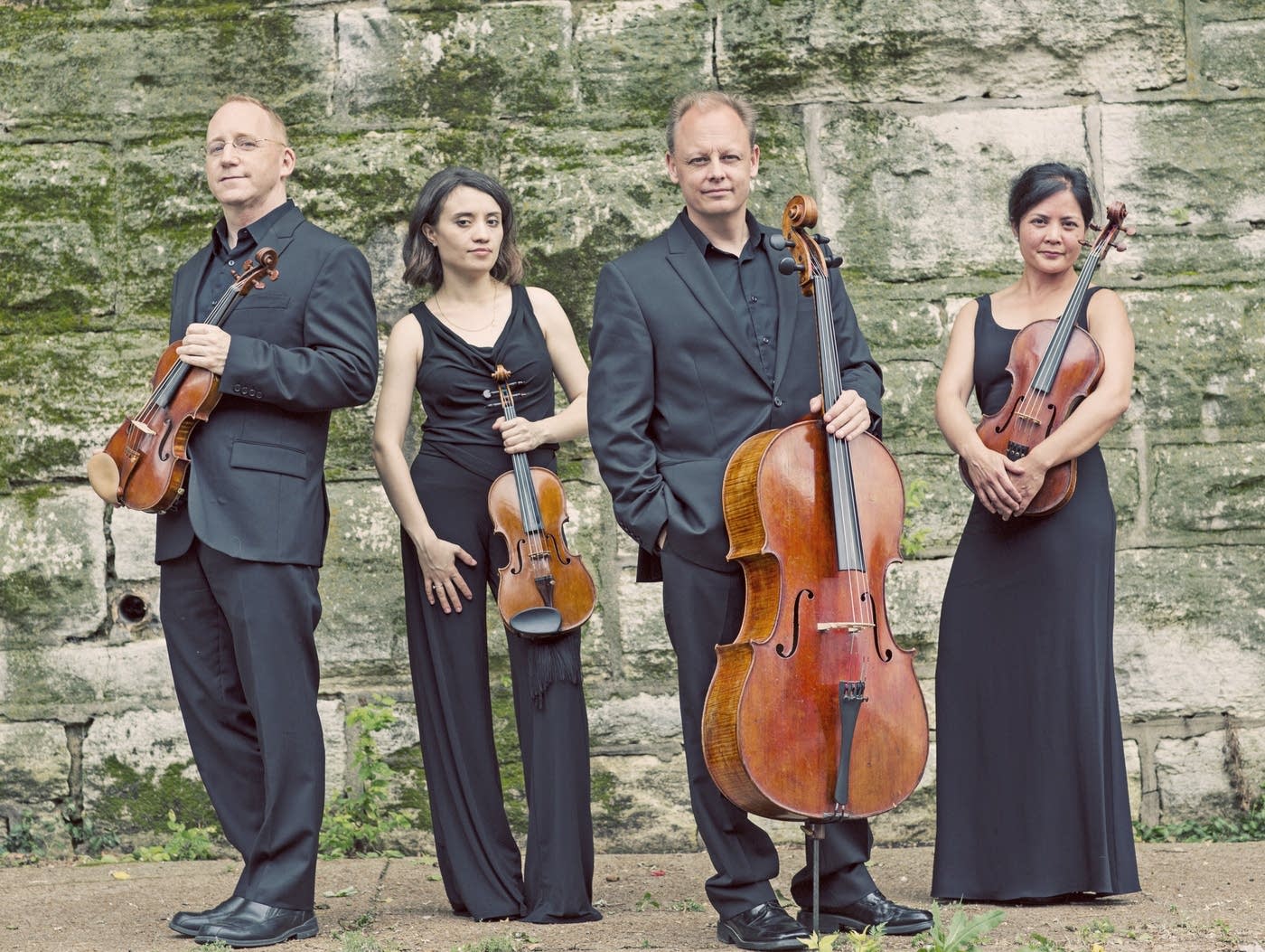 Discover the Top 10 Chamber Quartets in the World: (Learn About These Amazing Musicians)