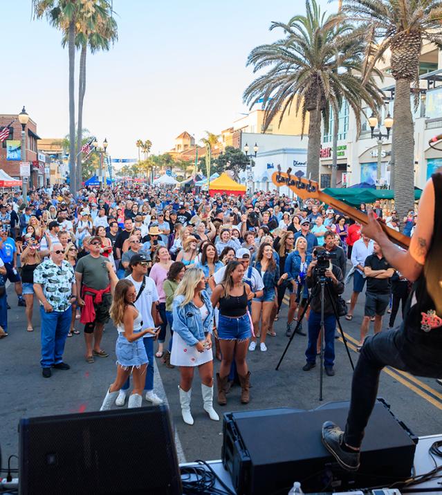Huntington Beach CA Bands: Discover the Best Music in Surf City.