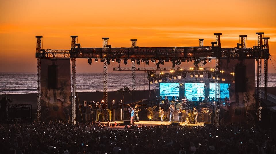 Live Music in Huntington Beach: Top Bands from the Area